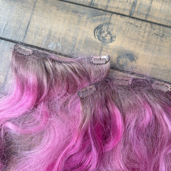 Preowned Bellami hair extensions pink! - Picture 3 of 4